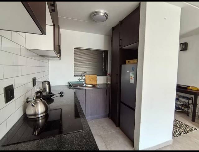 1 BEDROOM APARTMENT FOR SALE IN BEDFORDVIEW